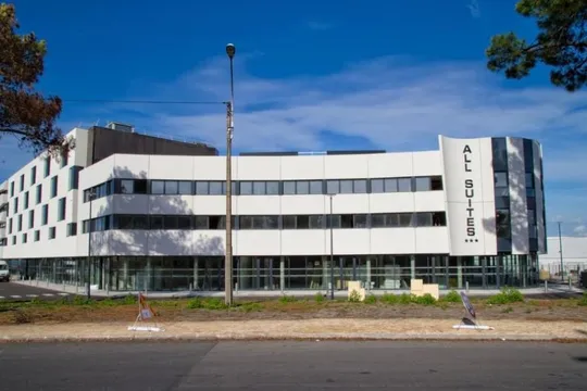 "BORDEAUX PESSAC". 6,2 %