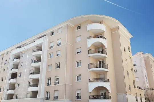 "NICE VAUBAN". 5,8 %