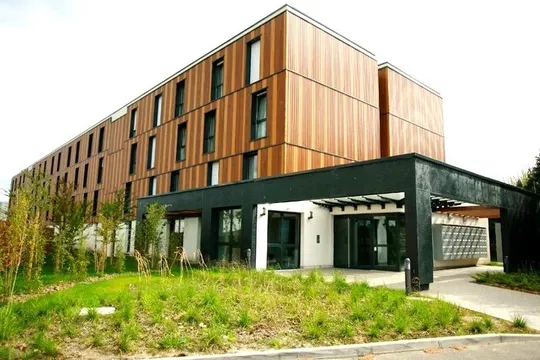 "LUCIEN JONAS". 5,6 %