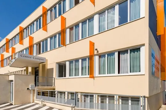 "CENTER CAMPUS". 5,9 %