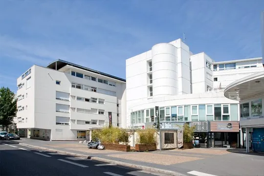 "LEONARD DE VINCI". 6 %