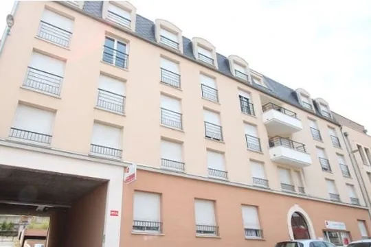 "LES ARENES D'ORSAY". 6,3 %