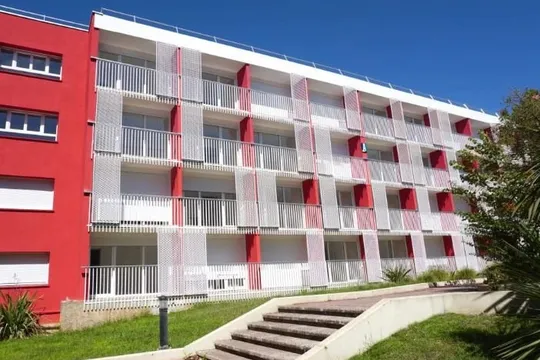 "IDEAL CAMPUS". 5,2 %